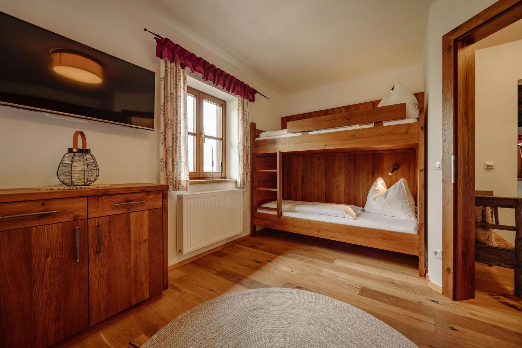 Lerchs Landhotel Санкт-Йохан Экстерьер фото